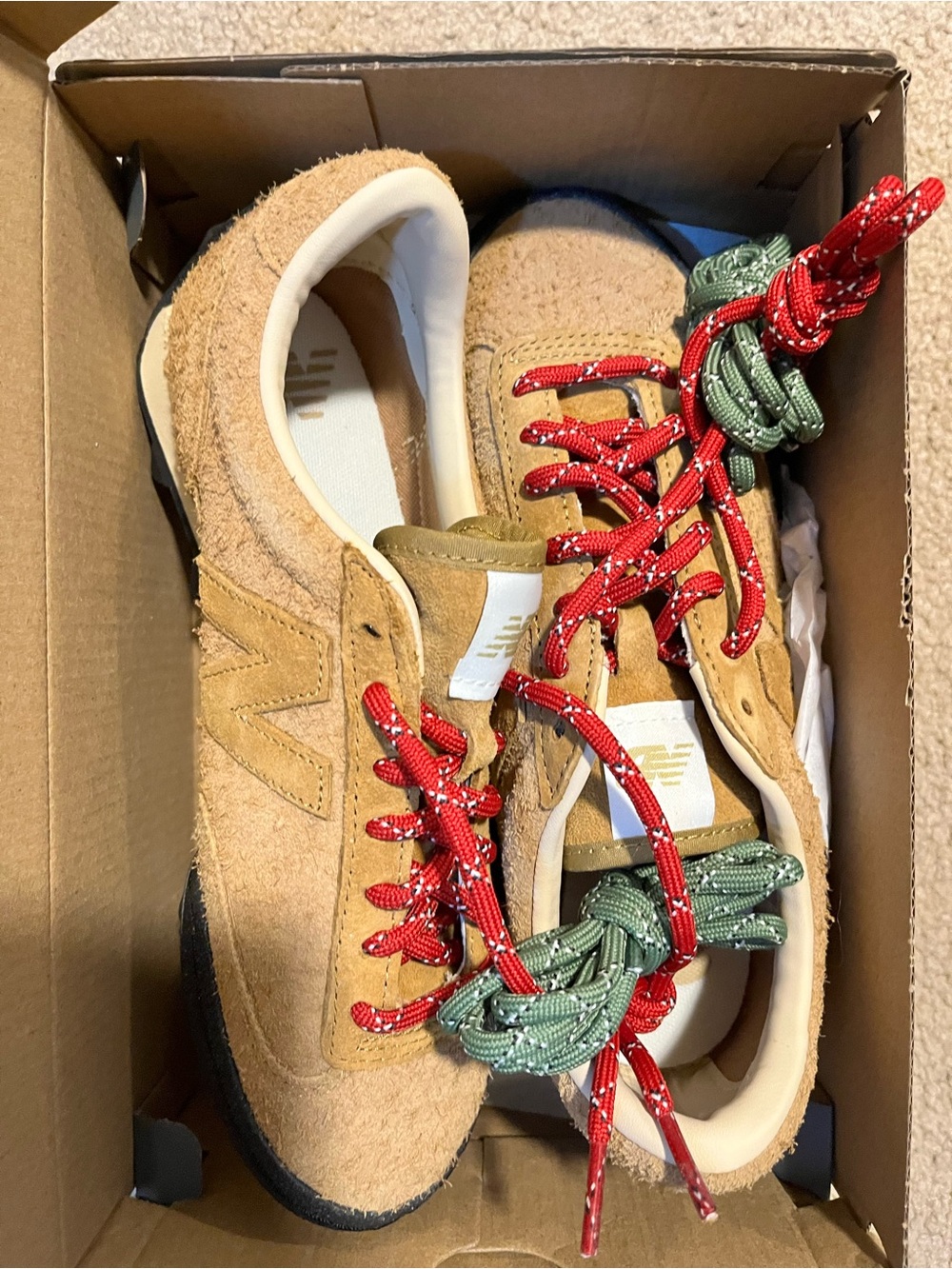 New Balance Gator Run Timberwolf Size 7 NWT